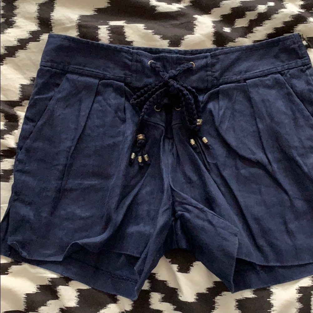 DVF Diane von Furstenberg linen shorts. Size 0